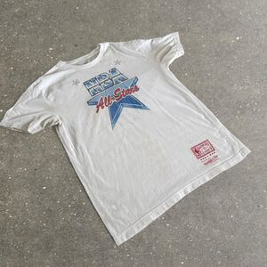 Mitchell-ness Men's multi T-shirt